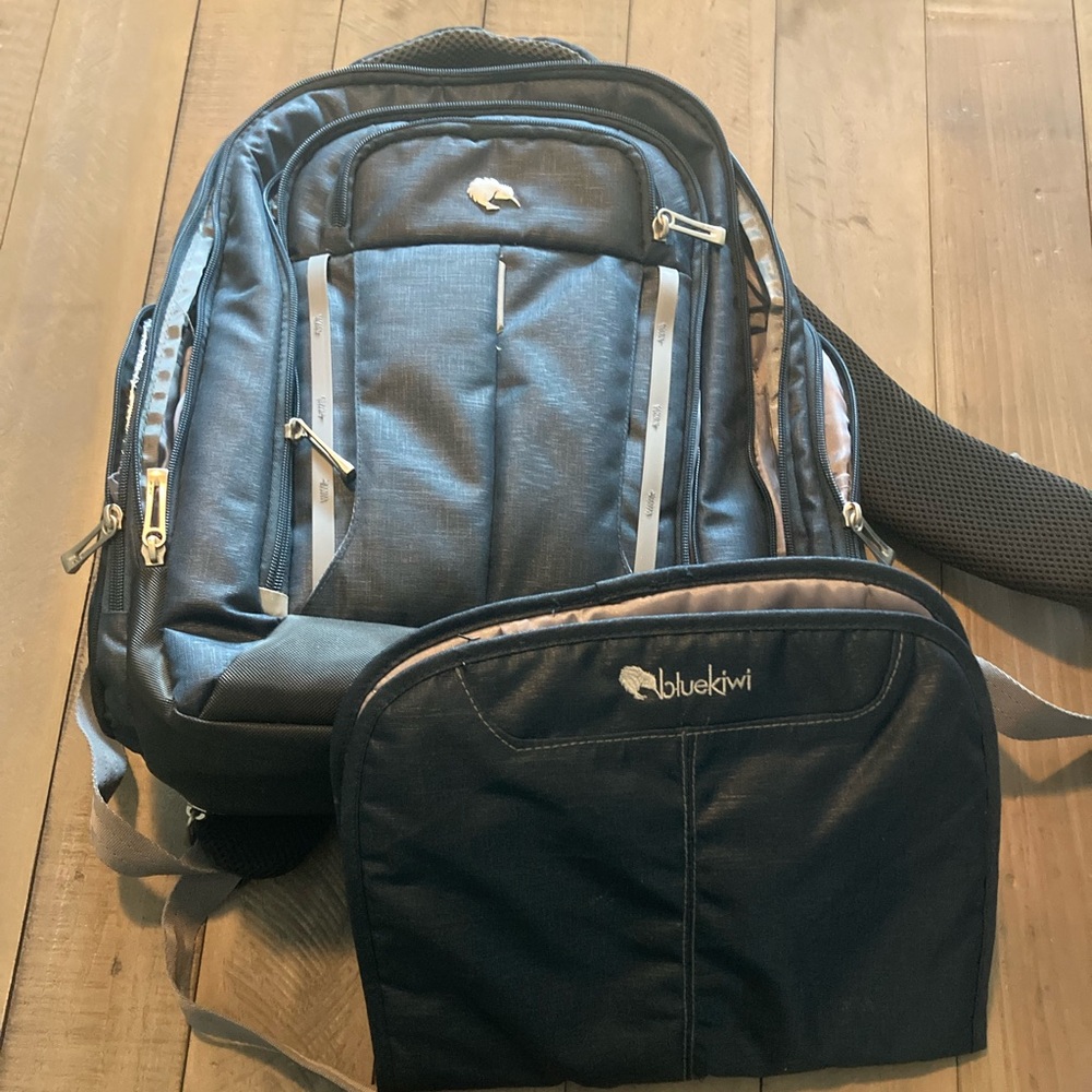 Bluekiwi Tiaki Universal Diaper Bag Backpack in Navy